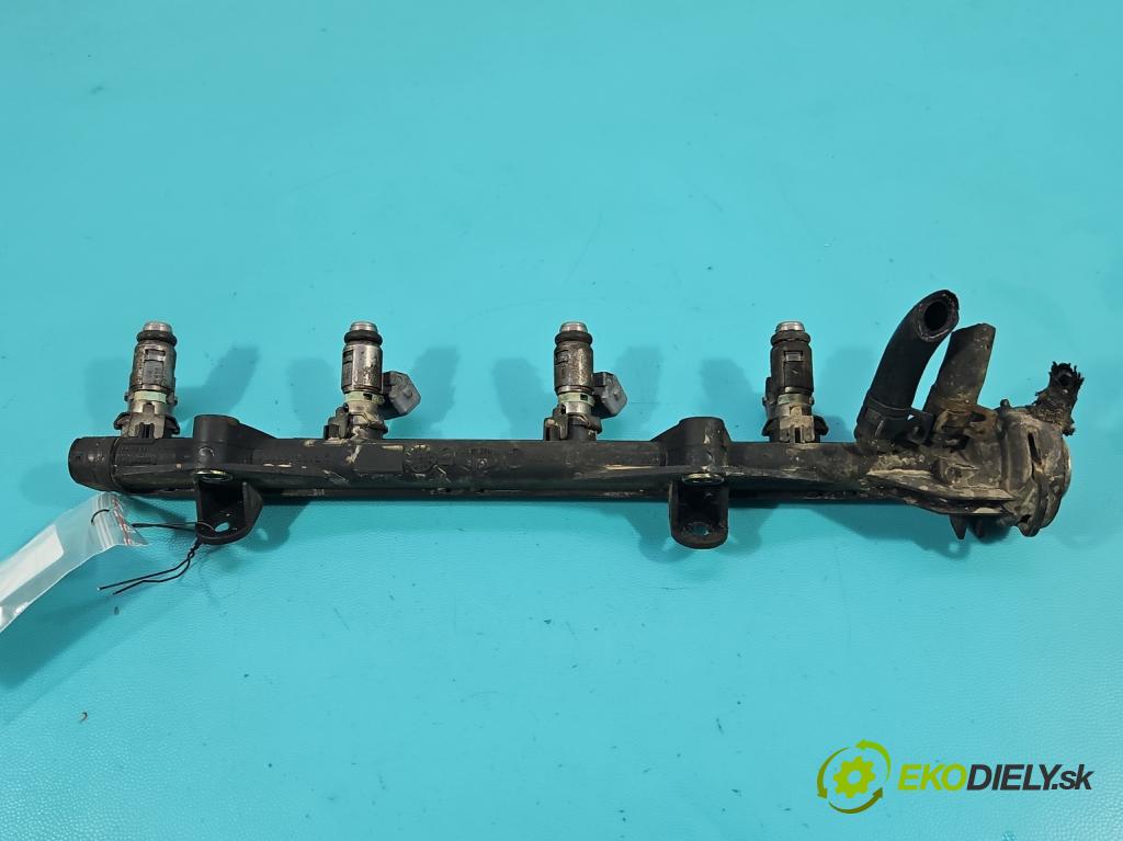 Skoda Felicia 1.6 75 hp manual 55 kW 1598 cm3 5- vstřikovač 032133319B (Vstřikovač paliva)