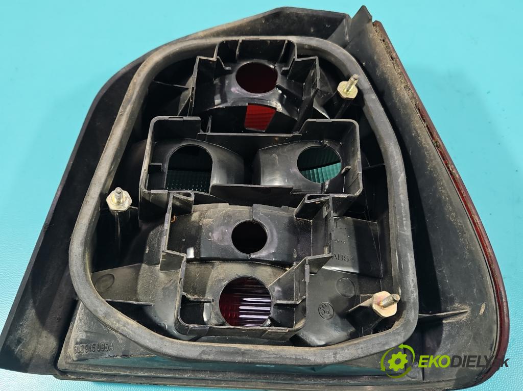 Skoda Felicia 1.6 75 HP manual 55 kW 1598 cm3 5- svetlo / reflektor zadné ľavé  (Kľučka dverí ostatné)