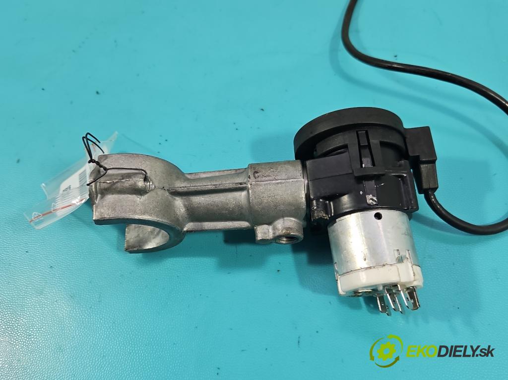 Skoda Felicia 1.6 75 HP manual 55 kW 1598 cm3 5- Spínačka 441022221176 (Spínacia skrinka)