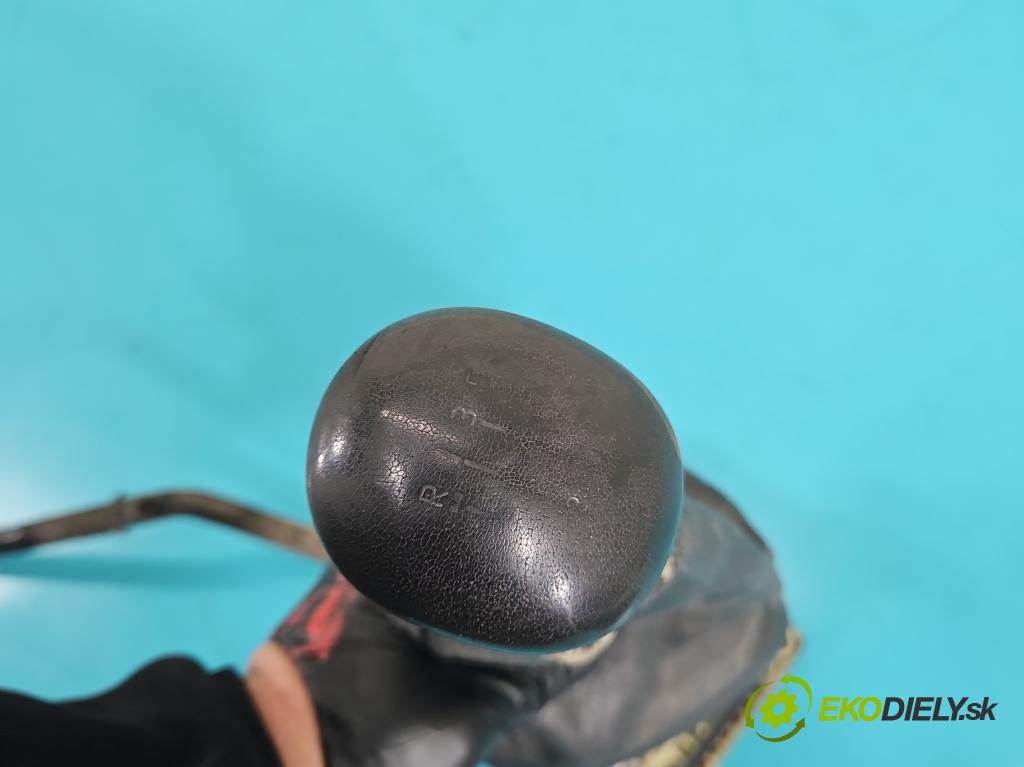 Renault Scenic I 1996-2003 1.9 dci 102 HP manual 75 kW 1870 cm3 5- Páka: Změny: stupeň,rýchlosť  (Rýchlostná páka (kulisa))