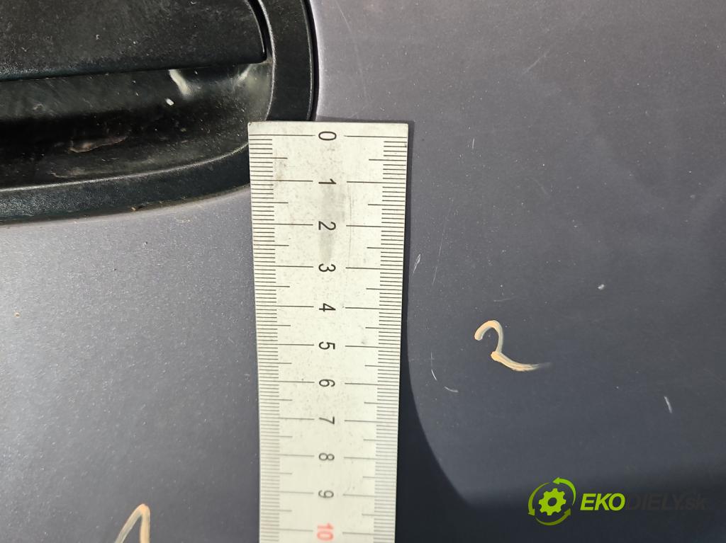 Toyota Corolla E11 1997-2002 1.4 16V 86 hp manual 63 kW 1332 cm3 5- dveře zadní pravé  (Klika dveří ostatní)