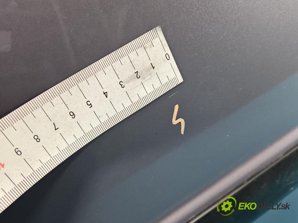 Toyota Corolla E11 1997-2002 1.4 16V 86 hp manual 63 kW 1332 cm3 5- dveře zadní pravé  (Klika dveří ostatní)