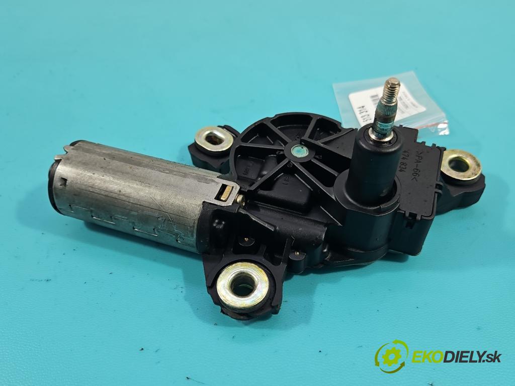 Toyota Corolla E11 1997-2002 1.4 16V 86 HP manual 63 kW 1332 cm3 5- motor stieračov zadné 851300W010B