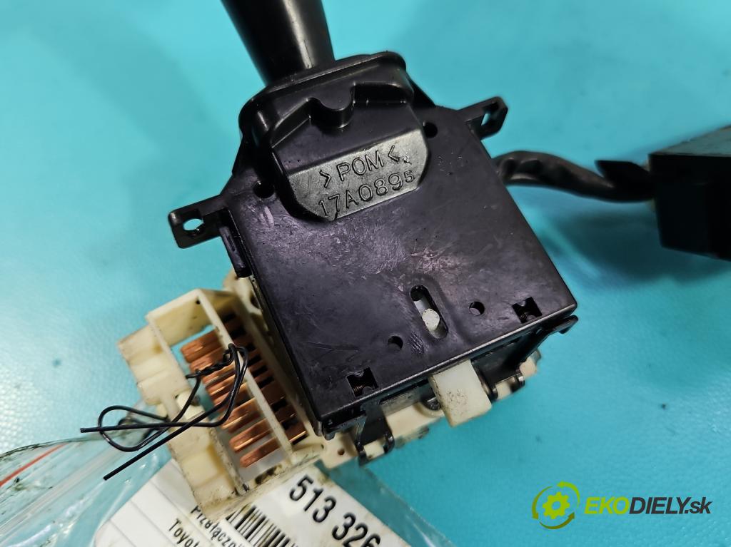 Toyota Avensis I T22 1997-2003 2.0 TD 90 HP manual 66 kW 1975 cm3 5- prepínač smeroviek 17A0895 (Prepínacie páčky pod volantom)