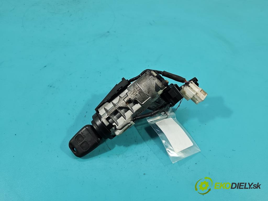 Toyota Avensis I T22 1997-2003 2.0 TD 90 HP manual 66 kW 1975 cm3 5- Spínačka 73650712 (Spínacia skrinka)