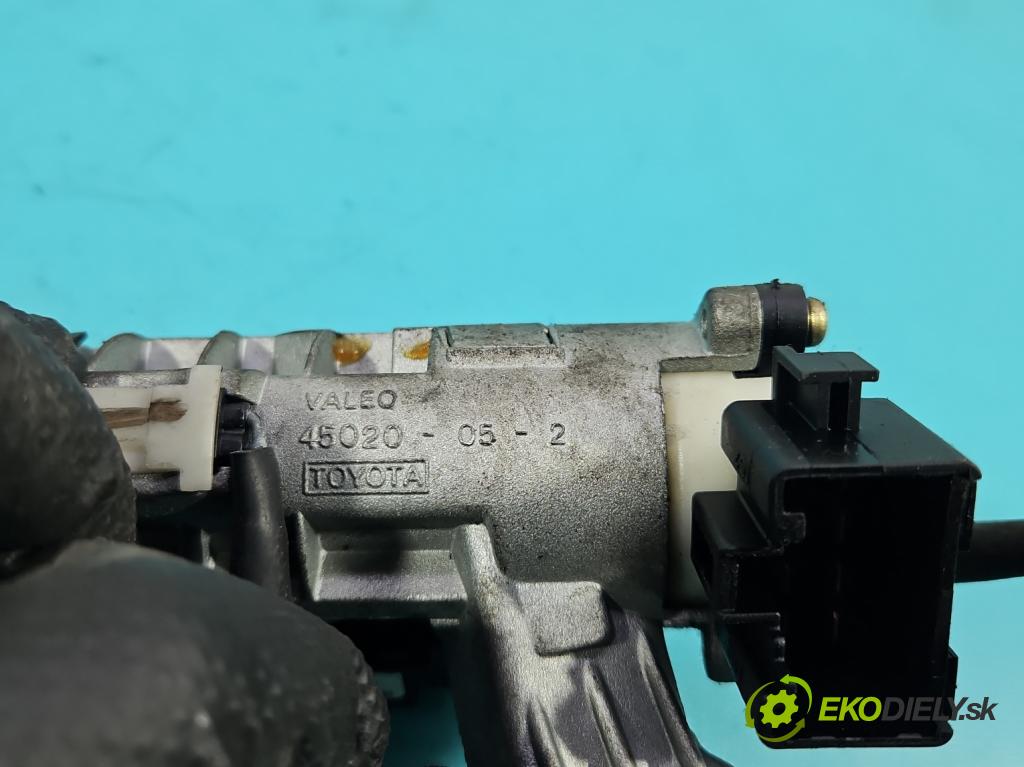 Toyota Avensis I T22 1997-2003 2.0 TD 90 HP manual 66 kW 1975 cm3 5- Spínačka 73650712 (Spínacia skrinka)