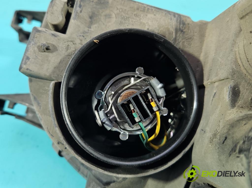 Toyota Avensis I T22 1997-2003 2.0 TD 90 HP manual 66 kW 1975 cm3 5- Reflektor: ľavý 54533366 (Kľučka dverí ostatné)