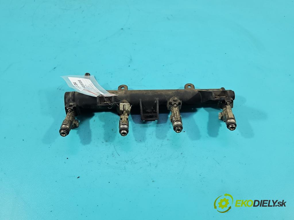 Peugeot 206 1.4 8V 75 HP manual 55 kW 1360 cm3 5- vstrek 9625194080C (Vstrekovač paliva)