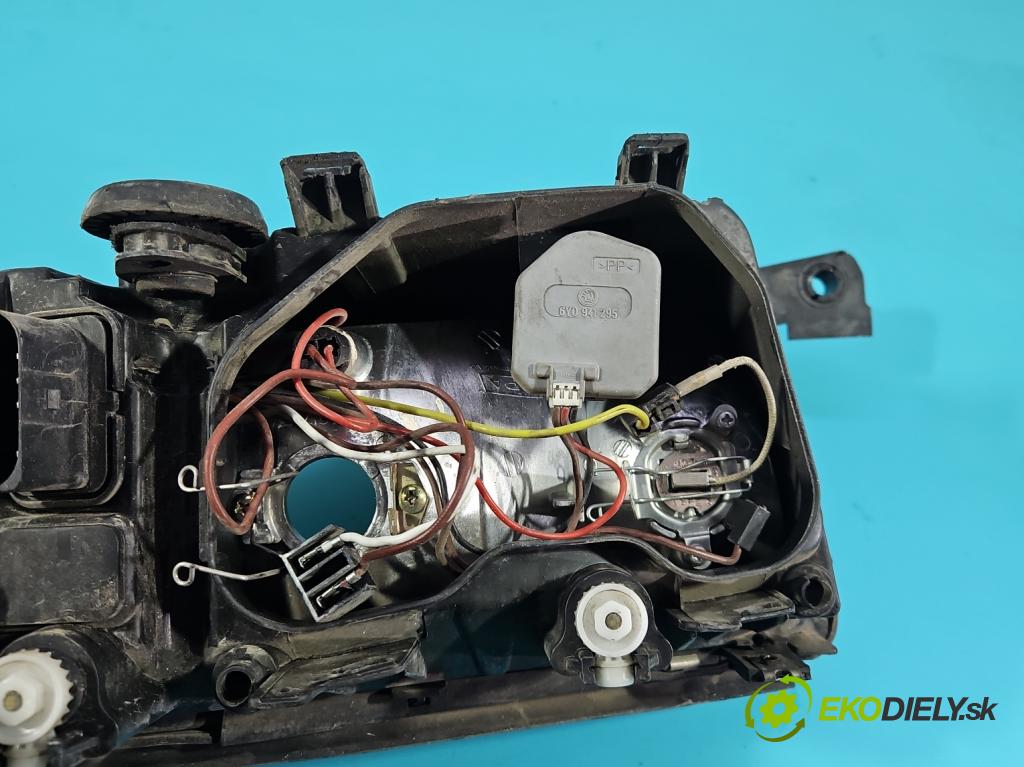 Skoda Fabia I 1999-2007 1.4 16V 75 HP manual 55 kW 1390 cm3 5- Reflektor: pravý 6Y1941016 (Svetlo predné pravé)