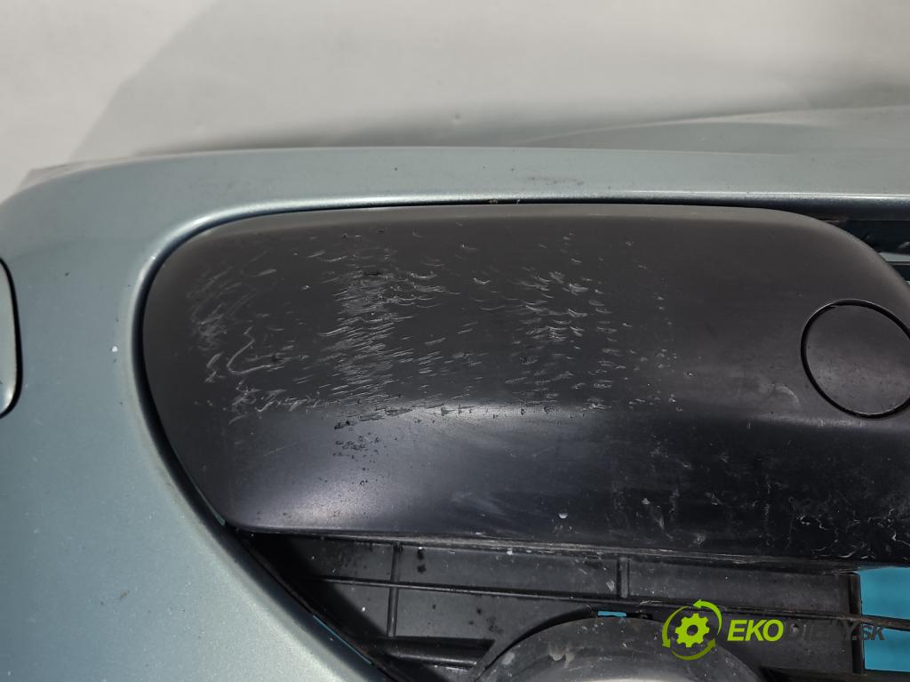 Peugeot 307 1.6 hdi 109 HP manual 80 kW 1560 cm3 5- nárazník predné  (Kľučka dverí ostatné)