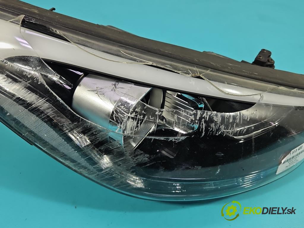 Hyundai Ix35 2.0 crdi 136 HP manual 100 kW 1995 cm3 5- Reflektor: pravý  (Svetlo predné pravé)