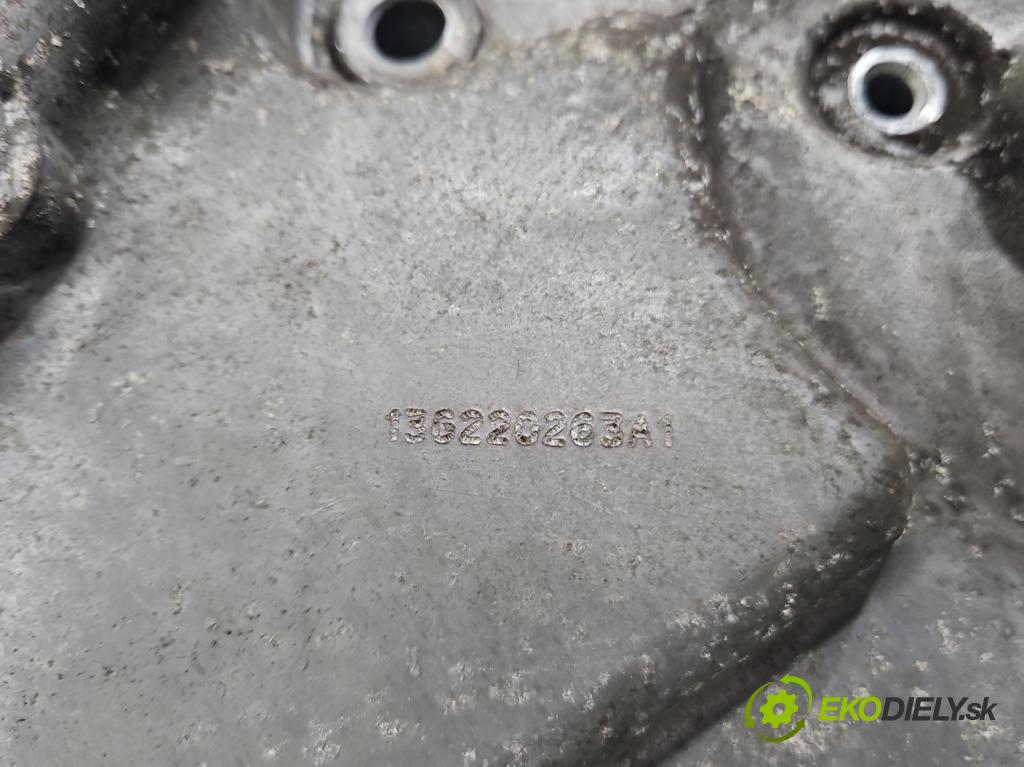 Hyundai I30 II 2012-2016 1.4 16V 100 hp manual 73.2 kW 1396 cm3 5- obal vačkový 136220263A1 (Kryt motoru )