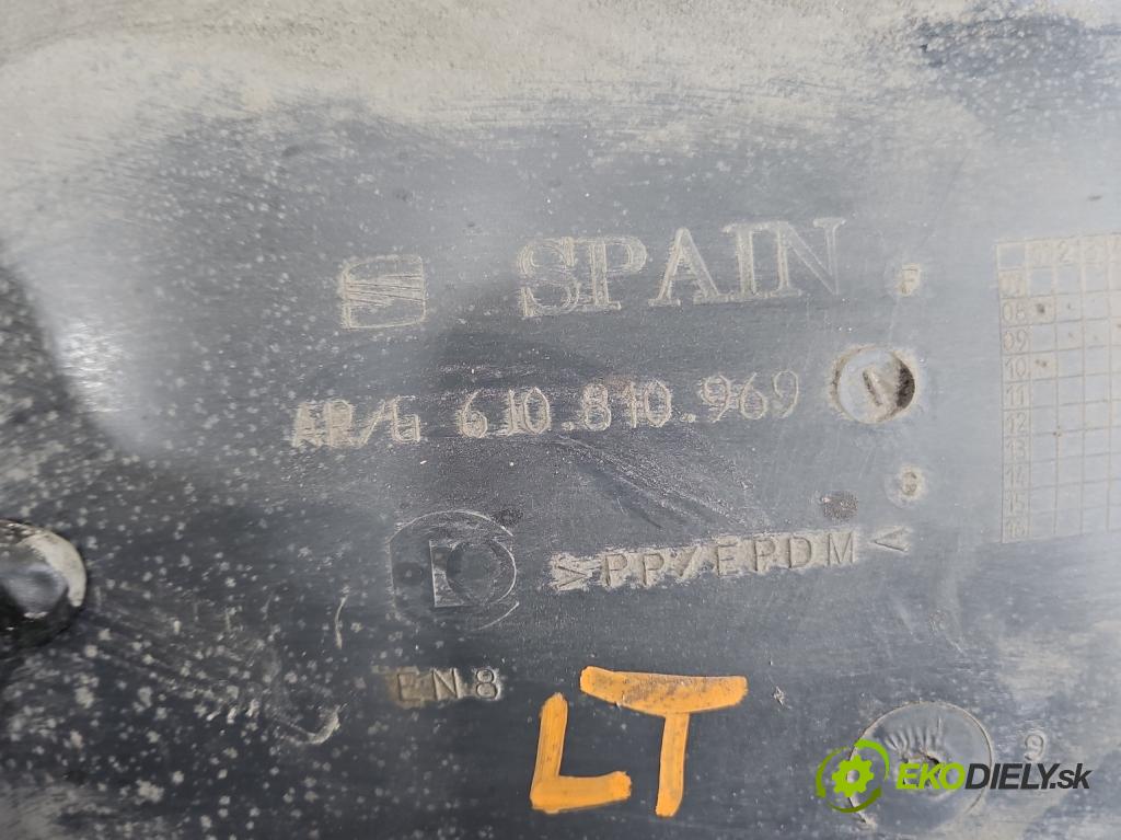 Seat Ibiza IV 6J 2008-2017 1.2 12V 69KM manual 51 kW 1198 cm3 5- blatník: zadní levé 6J0810969