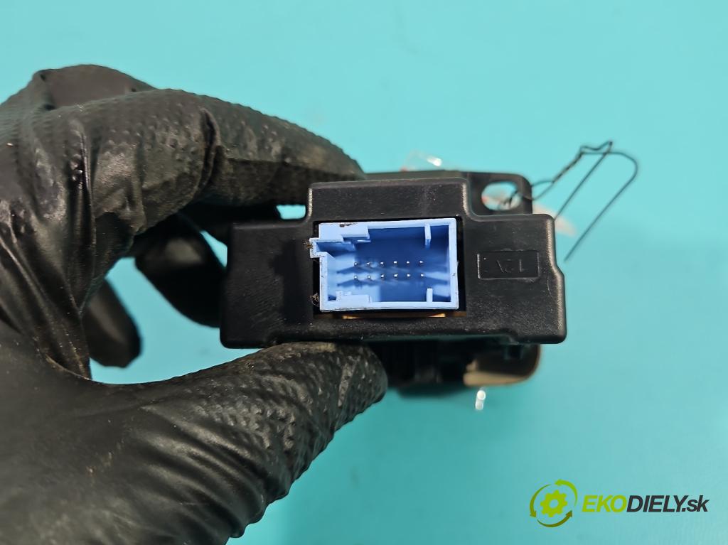 Renault Scenic II 2003-2009 2.0 16V 133 HP manual 98 kW 1998 cm3 5- prepínač brzda: ručný 8200243681-B (Prepínacie páčky pod volantom)