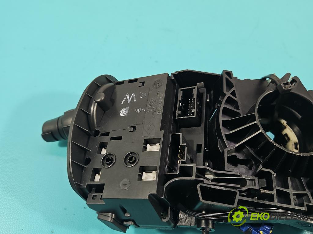 Renault Scenic II 2003-2009 2.0 16V 133 HP manual 98 kW 1998 cm3 5- prepínač komplex: 8200127726 (Prepínacie páčky pod volantom)