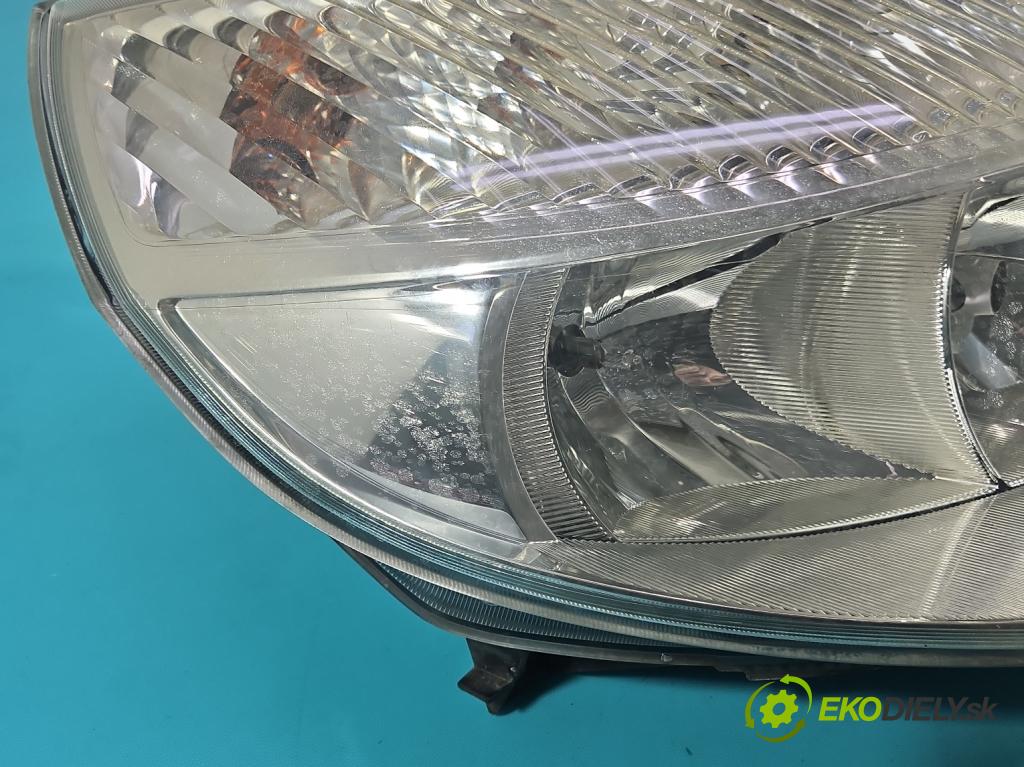 Renault Scenic II 2003-2009 2.0 16V 133 HP manual 98 kW 1998 cm3 5- Reflektor: pravý  (Svetlo predné pravé)