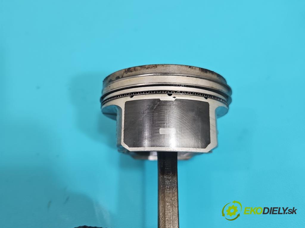 Hyundai I30 II 2012-2016 1.4 16V 100 HP manual 73.2 kW 1396 cm3 5- piest  (Piest)