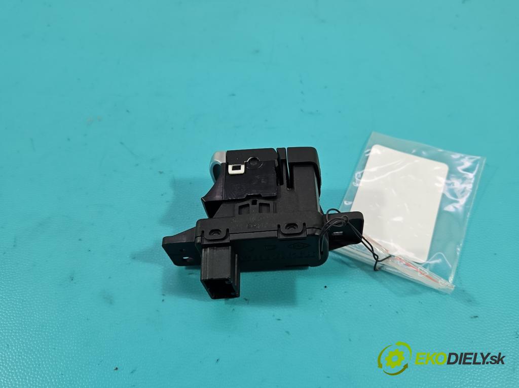 Renault Megane IV 2016-2024 1.3 Tce 140 HP manual 103 kW 1332 cm3 4- prepínač brzda: ručný 363216544R (Prepínacie páčky pod volantom)