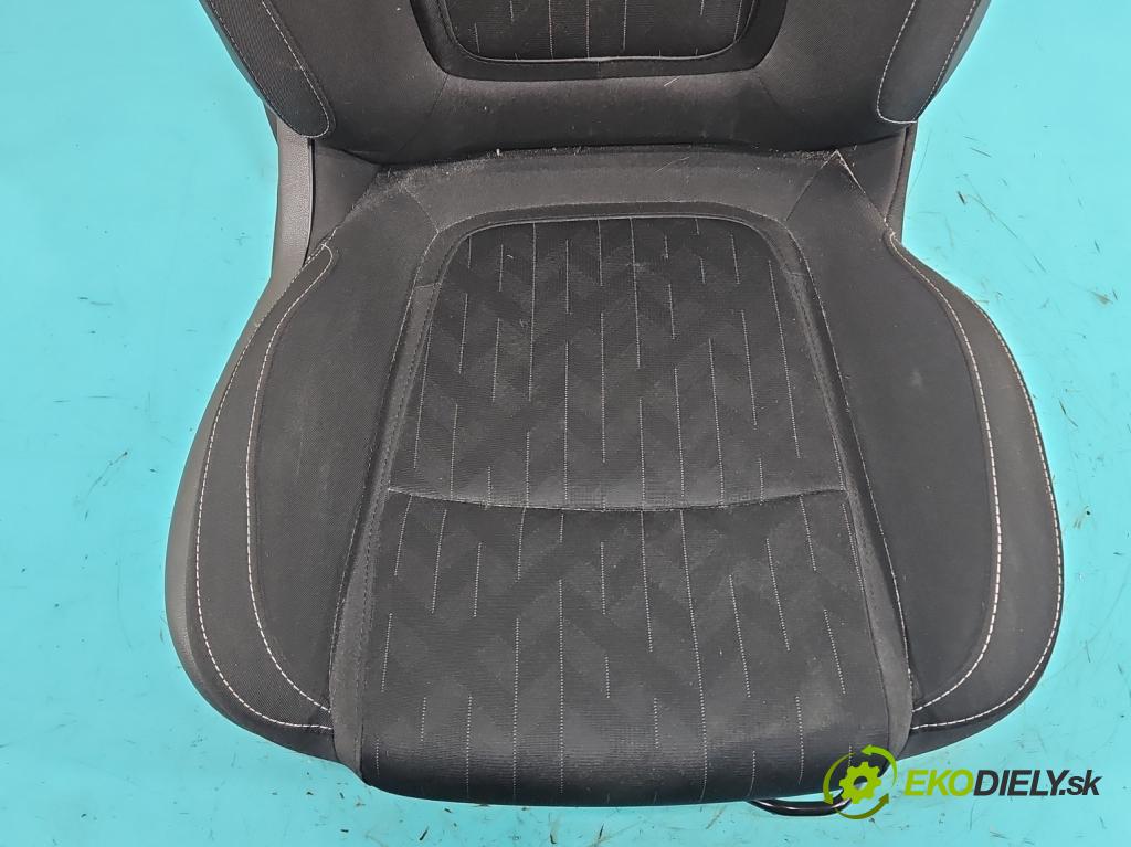 Renault Megane IV 2016-2024 1.3 Tce 140 HP manual 103 kW 1332 cm3 4- Sedačka pravý (Sedadlo)