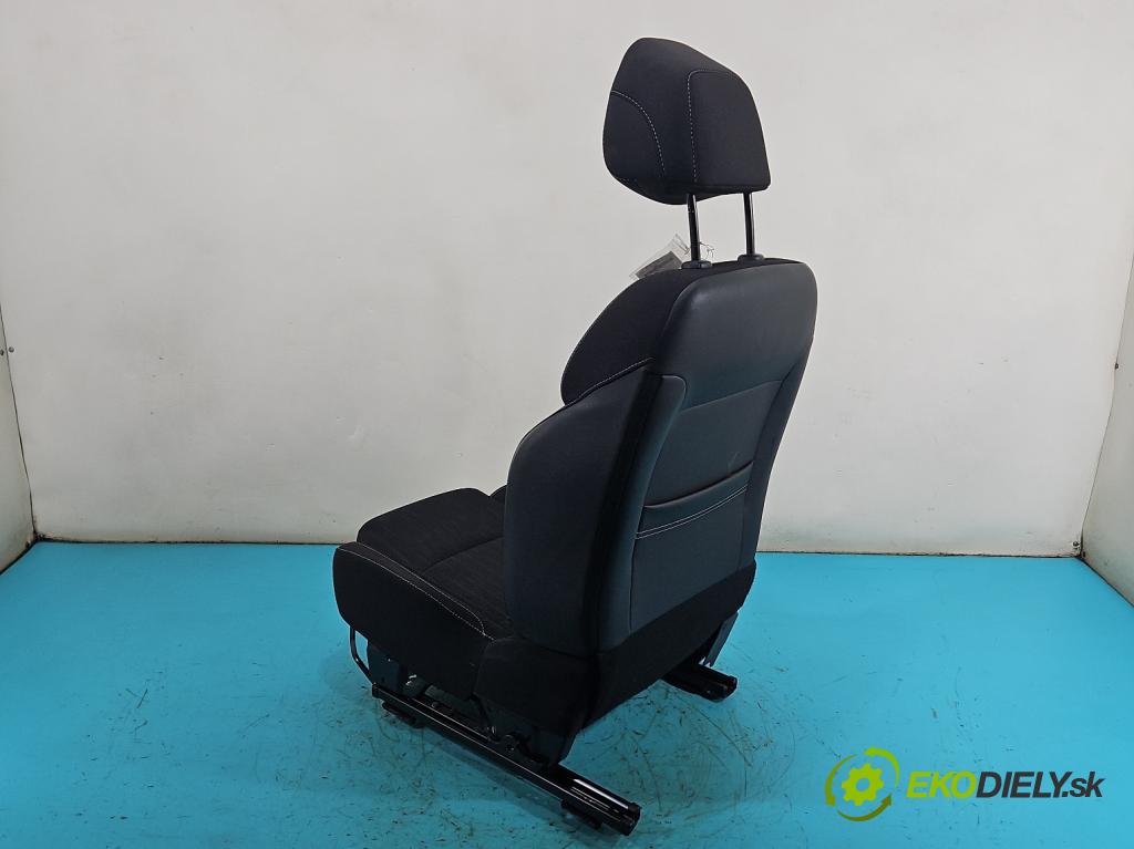 Renault Megane IV 2016-2024 1.3 Tce 140 HP manual 103 kW 1332 cm3 4- Sedačka pravý (Sedadlo)