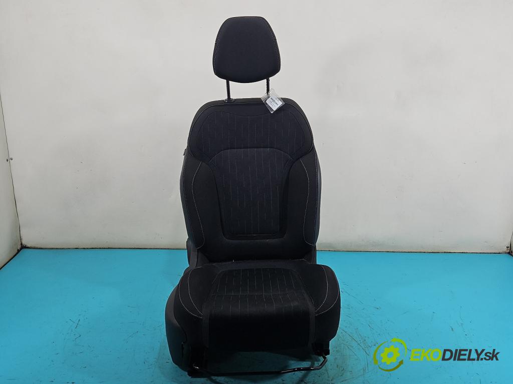 Renault Megane IV 2016-2024 1.3 Tce 140 HP manual 103 kW 1332 cm3 4- Sedačka pravý  (Sedadlo)