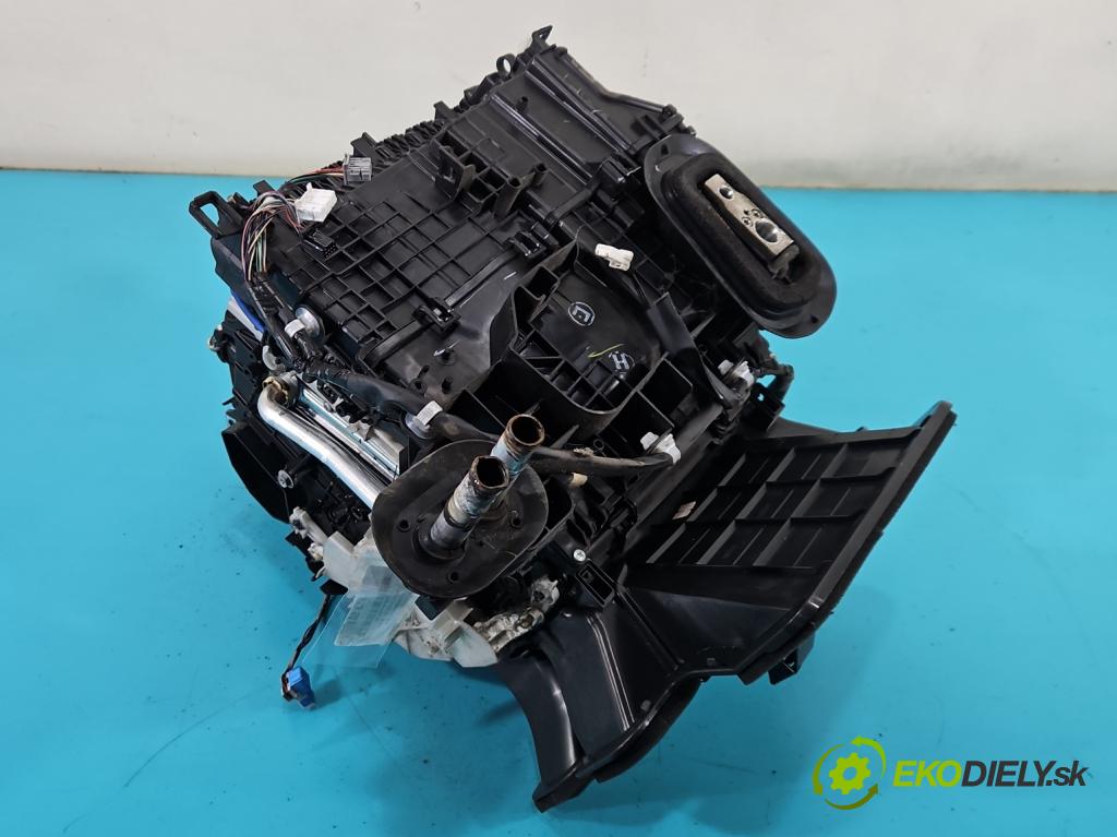 Toyota Corolla E21 2019- 1.8 16V 98 hp automatic 72 kW 1798 cm3 4- radiátor 8705002X30 (Radiátor topení)