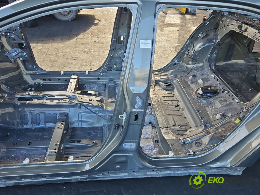 Toyota Corolla E21 2019- 1.8 16V 98 HP automatic 72 kW 1798 cm3 4- Práh: ľavý  (Karoséria ostatné)