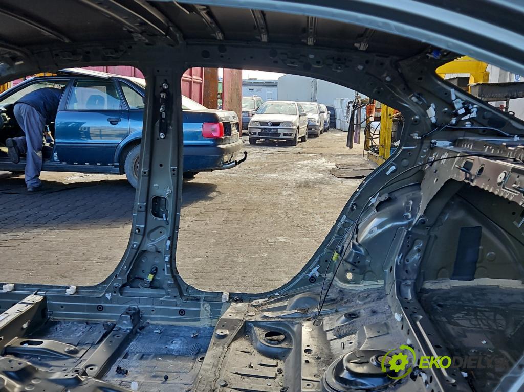 Toyota Corolla E21 2019- 1.8 16V 98 HP automatic 72 kW 1798 cm3 4- Práh: pravý  (Karoséria ostatné)