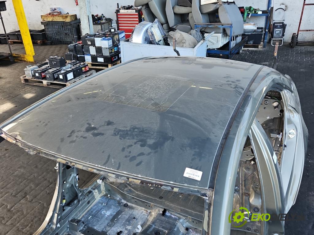 Toyota Corolla E21 2019- 1.8 16V 98 hp automatic 72 kW 1798 cm3 4- Strecha: 