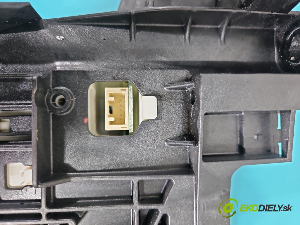 Toyota Corolla E21 2019- 1.8 16V 98 HP automatic 72 kW 1798 cm3 4- Páka: Změny: stupeň,rýchlosť 75G900 (Rýchlostná páka (kulisa))