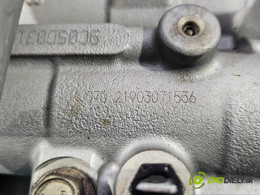 Toyota Corolla E21 2019- 1.8 16V 98 HP automatic 72 kW 1798 cm3 4- servo brzdové 114090-11010