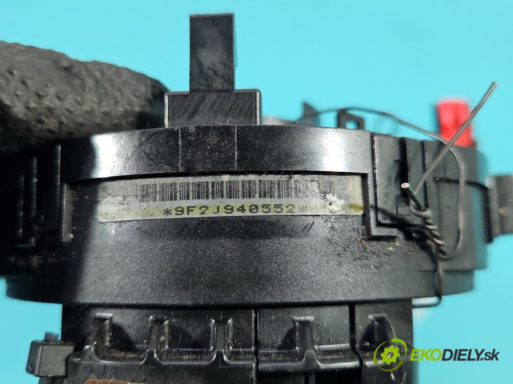 Toyota Corolla E21 2019- 1.8 16V 98 hp automatic 72 kW 1798 cm3 4- Páska: airbag  (Airbag)