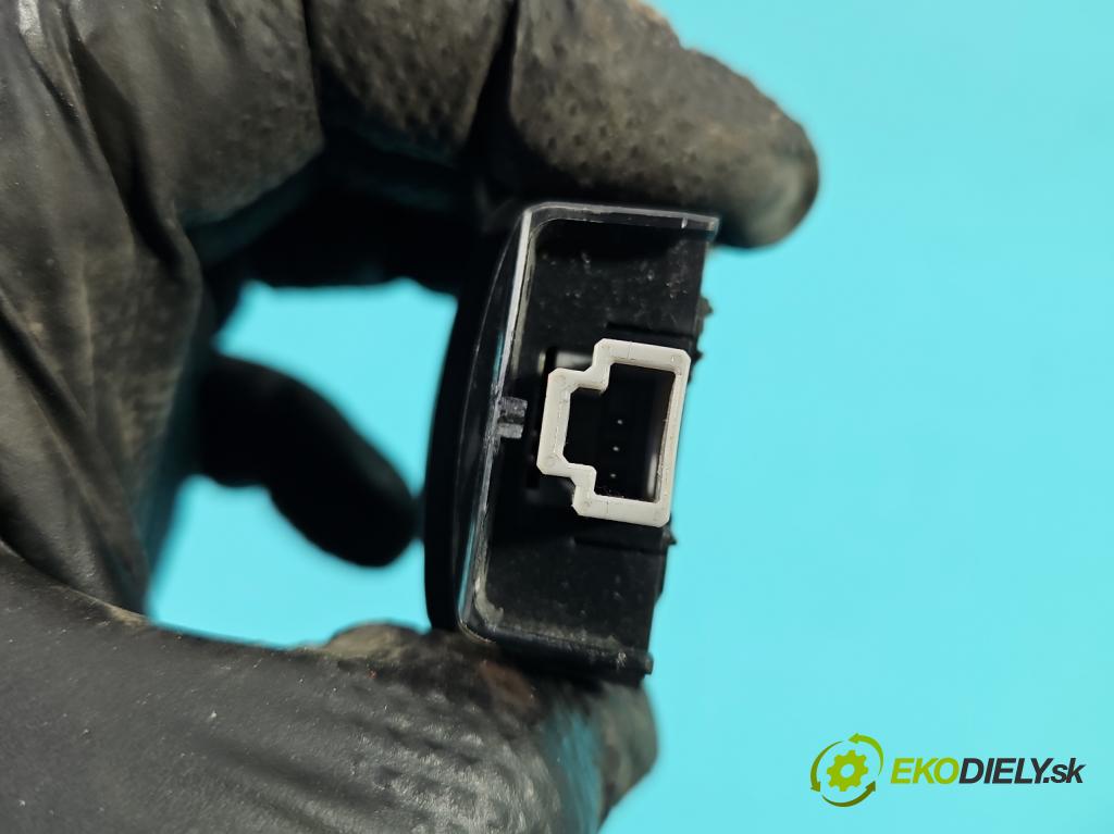 Toyota Corolla E21 2019- 1.8 16V 98 HP automatic 72 kW 1798 cm3 4- snímač déšť: 89941-30040 (Snímač dažďa)