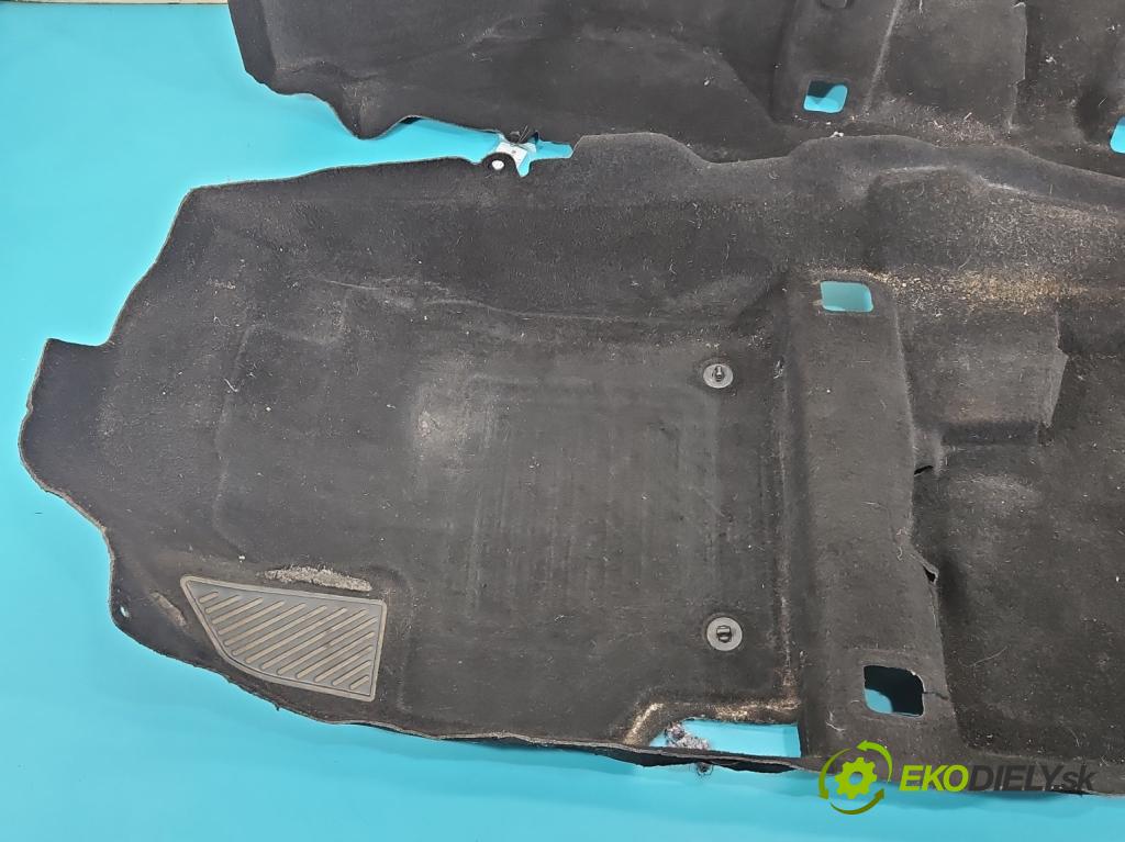 Toyota Corolla E21 2019- 1.8 16V 98 HP automatic 72 kW 1798 cm3 4- koberec do auta ostatné 58510-02P70