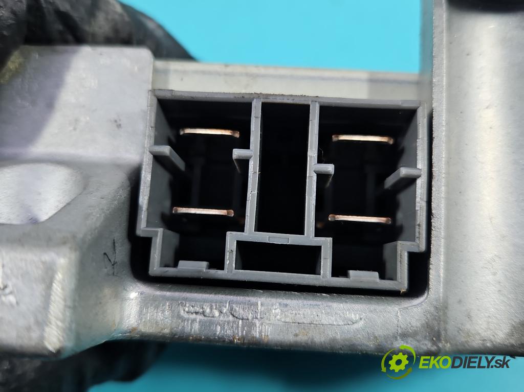 Mitsubishi Colt Z30 VI 2004-2012 1.1 12V 75 HP manual 55 kW 1124 cm3 5- riadiaca jednotka ostatné A4545450032