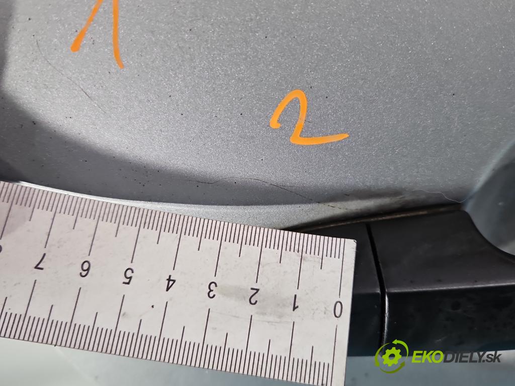 Hyundai I30 I 2007-2012 1.4 16V 109 hp manual 80.2 kW 1396 cm3 5- dveře zadní pravé  (Klika dveří ostatní)