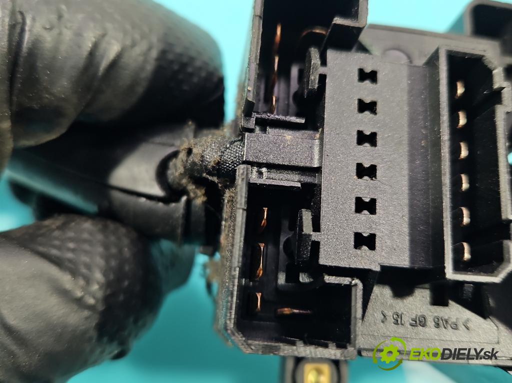 Seat Leon I 1999-2005 1.9 tdi 110 HP manual 81 kW 1896 cm3 5- prepínač komplex: 8L0953513J (Prepínacie páčky pod volantom)