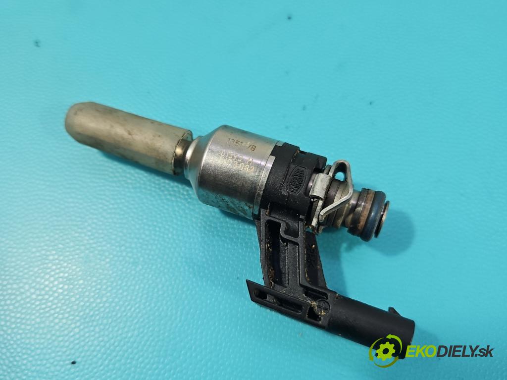 Skoda Yeti 2009-2017 1.2 TSI 105 hp manual 77 kW 1197 cm3 5- vstřikovač 03F906036B (Vstřikovač paliva)