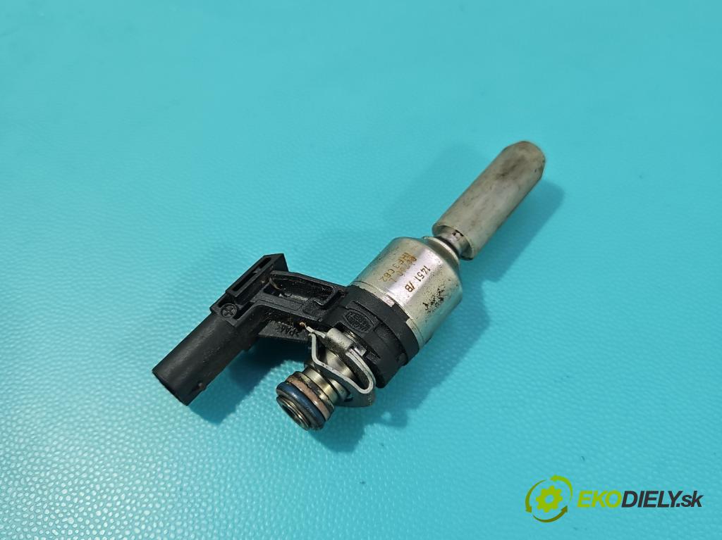 Skoda Yeti 2009-2017 1.2 TSI 105 hp manual 77 kW 1197 cm3 5- vstřikovač 03F906036B (Vstřikovač paliva)