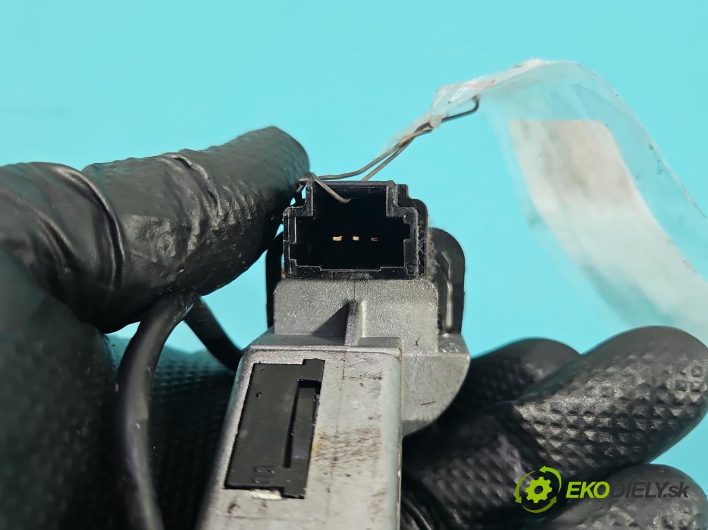 Peugeot 307 1.6 hdi 109 HP manual 80 kW 1560 cm3 5- Spínačka 9648445180 (Spínacia skrinka)