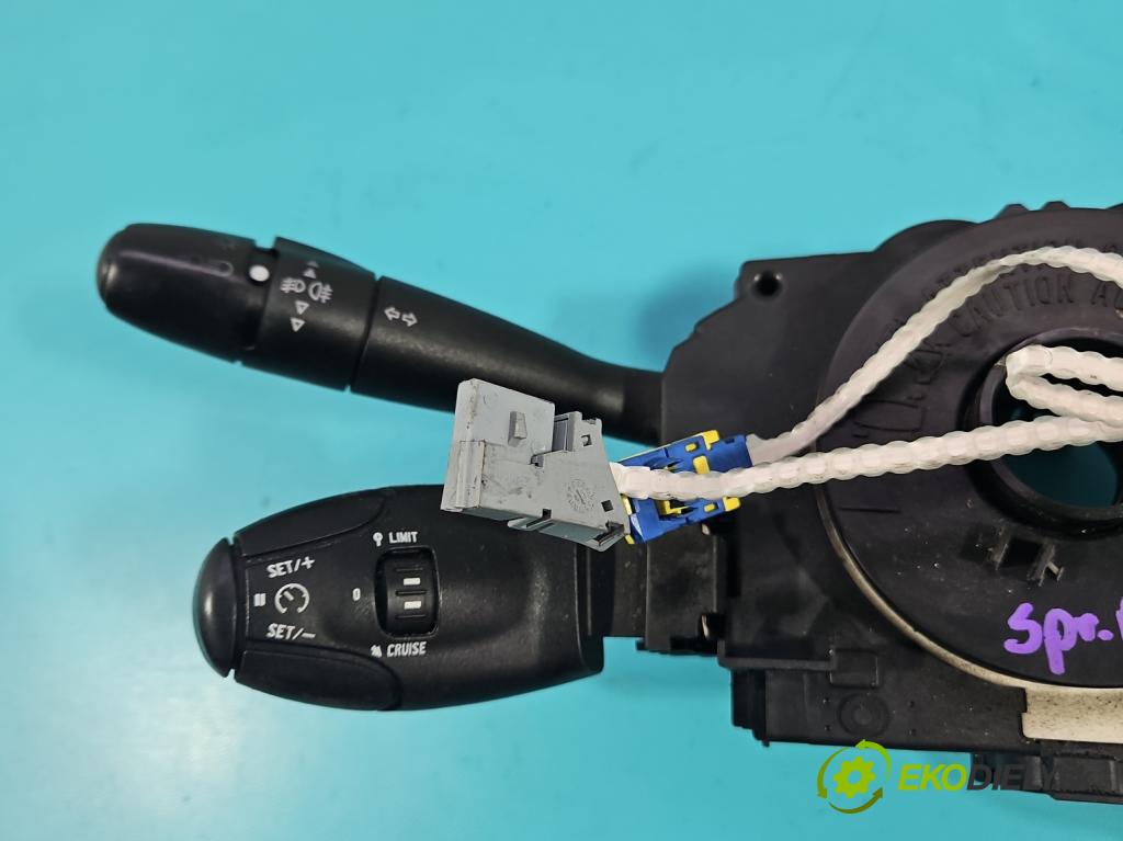 Peugeot 307 1.6 hdi 109 HP manual 80 kW 1560 cm3 5- prepínač komplex: 96605592XT (Prepínacie páčky pod volantom)