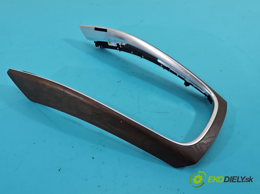 Audi Q5 2008-2016 2.0 TFSI 224 hp automatic 165 kW 1984 cm3 5- lišta ozdobná interiéry: 8R0863305C