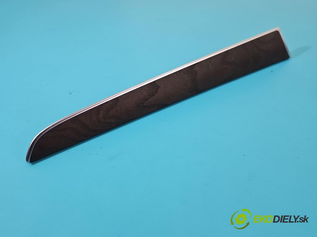 Audi Q5 2008-2016 2.0 TFSI 224 hp automatic 165 kW 1984 cm3 5- lišta ozdobná interiéry: 8R0863305C