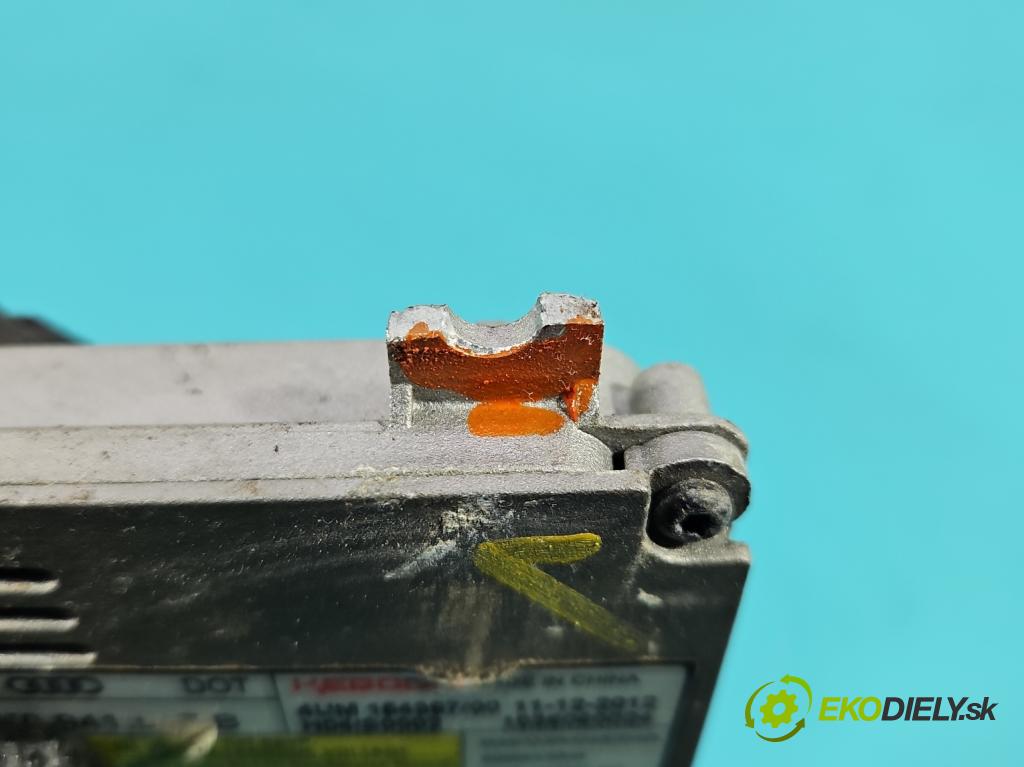 Audi Q5 2008-2016 2.0 TFSI 224hp automatic 165 kW 1984 cm3 5- střídač: xenon 8K0941597B (Riadiaca jednotka xenónu)