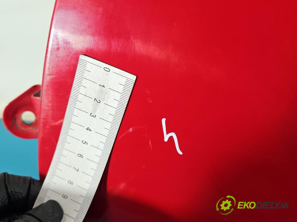 Audi A4 B7 2004-2008 2.0 tdi 140 hp manual 103 kW 1986 cm3 5- blatnik přední levý  (Levý přední blatník)