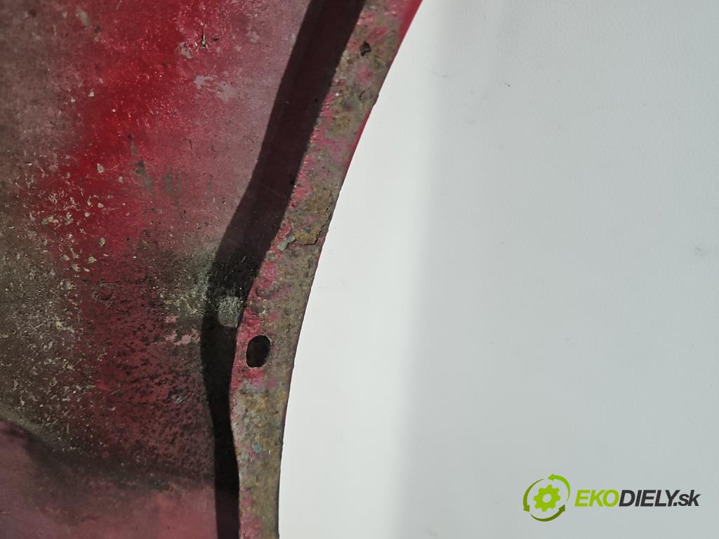 Audi A4 B7 2004-2008 2.0 tdi 140 hp manual 103 kW 1986 cm3 5- blatnik přední levý  (Levý přední blatník)