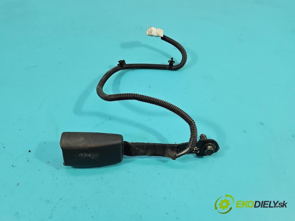 Hyundai I30 I 2007-2012 1.4 16V 109 HP manual 80.2 kW 1396 cm3 5- pas bezpečnosť: predné ľavý 88810-2R900