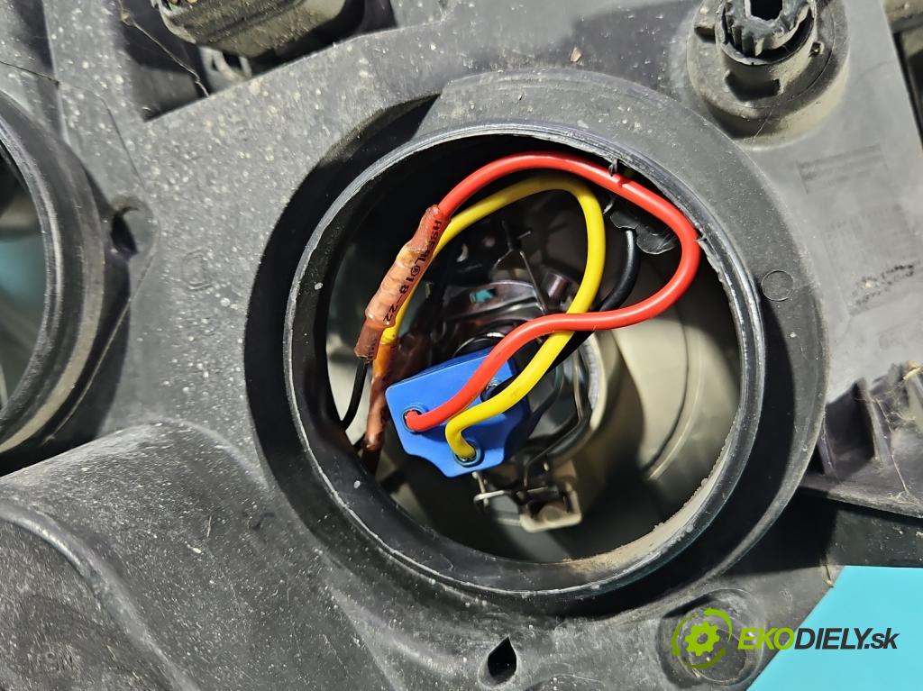 Citroen Berlingo II 2008-2018 1.6 hdi 90 HP manual 66.2 kW 1560 cm3 5- Reflektor: pravý 9682828180 (Svetlo predné pravé)