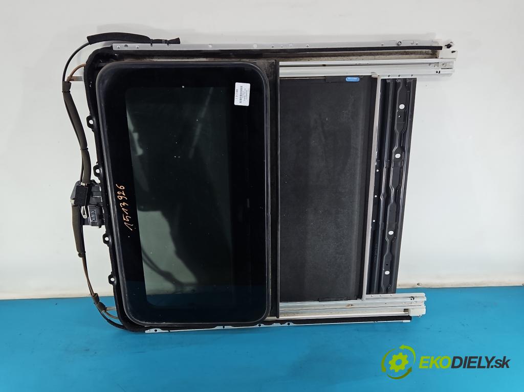 Kia Sportage II 2004-2010 2.0 crdi 136hp manual 100 kW 1991 cm3 5- Střešní okno:  (Sklo karoserie)