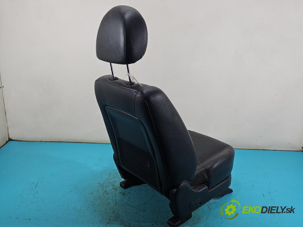 Kia Sportage II 2004-2010 2.0 crdi 136hp manual 100 kW 1991 cm3 5- Sedadlo levý  (Sedadlo)